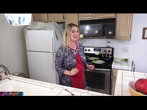 ❤️ Stepmom u munghje in cucina prima di a so data ❤ Sluts à noi % co.kanalmoscow.ru% ﹏