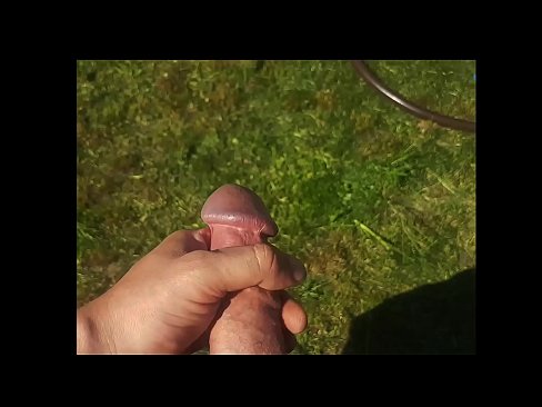 ❤️ Hottie si fa scopare a figa rosa è cums cun un squirt in un giardinu d'estate ❤ Sluts à noi % co.kanalmoscow.ru% ﹏