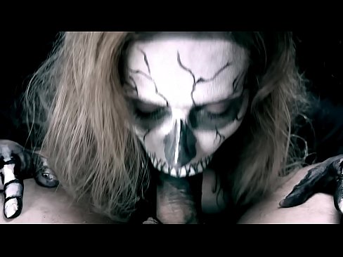 ❤️ Ragazza demonia chì succhia u cazzo cù a so bocca nera è ingoia cum. ❤ Sluts à noi % co.kanalmoscow.ru% ﹏