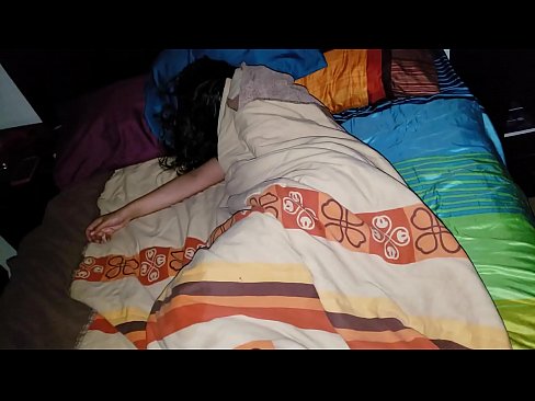 ❤️ Stepson rimprovera a so ghjovana matrigna mentre dorme. ❤ Sluts à noi % co.kanalmoscow.ru% ﹏